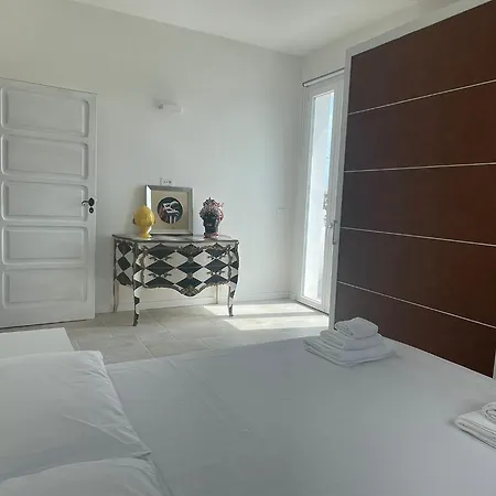 別荘 Regina バーリ